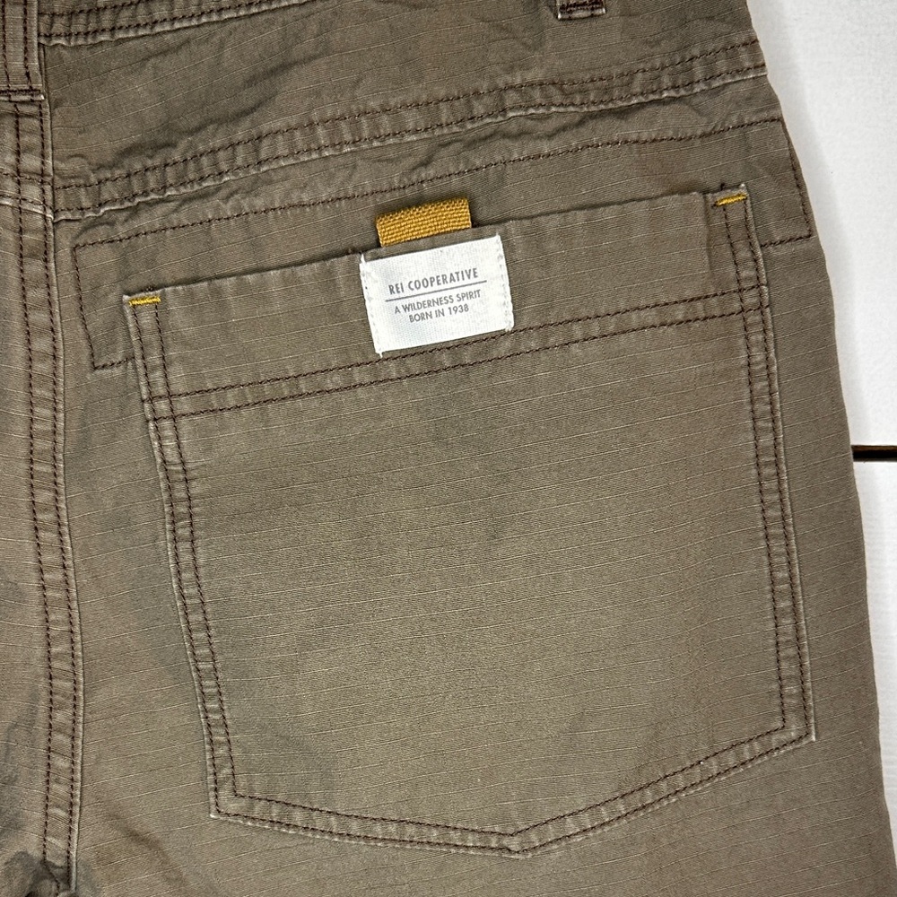 REI Cooperative Men’s Trailsmith Cargo Shorts - Picture 5 of 11